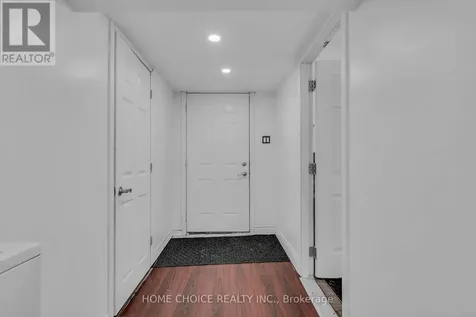 144 Fraser Street Bradford West Gwillimbury ON L3Z 3Y8