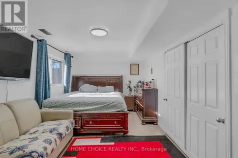 144 Fraser Street Bradford West Gwillimbury ON L3Z 3Y8