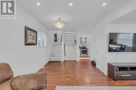 144 Fraser Street Bradford West Gwillimbury ON L3Z 3Y8