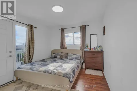 144 Fraser Street Bradford West Gwillimbury ON L3Z 3Y8
