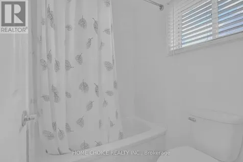 144 Fraser Street Bradford West Gwillimbury ON L3Z 3Y8