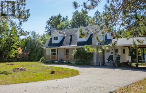 23 Sprucedale Avenue Madawaska Valley ON K0J 1B0