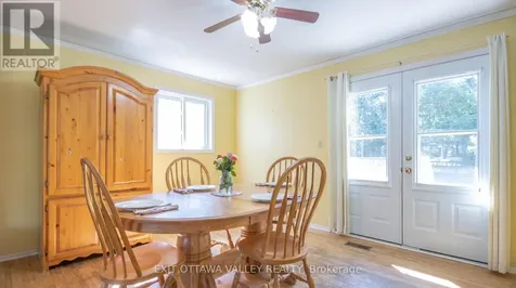 23 Sprucedale Avenue Madawaska Valley ON K0J 1B0