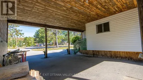 23 Sprucedale Avenue Madawaska Valley ON K0J 1B0