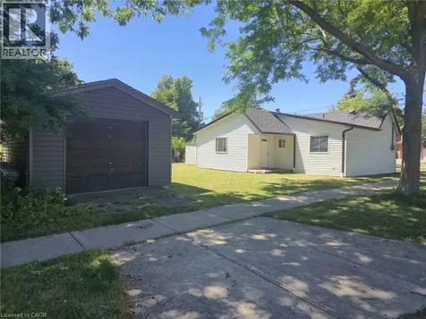 82 Teal Avenue Stoney Creek ON L8E 3B2