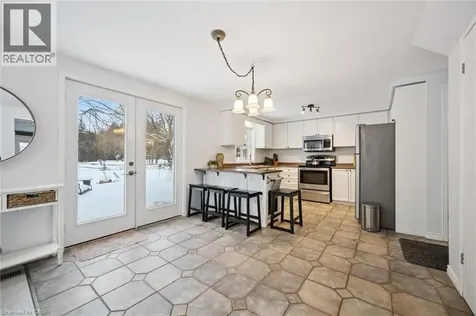 98 Old Maple Lane Kitchener ON N2N 3B3