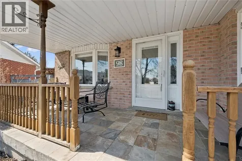 98 Old Maple Lane Kitchener ON N2N 3B3