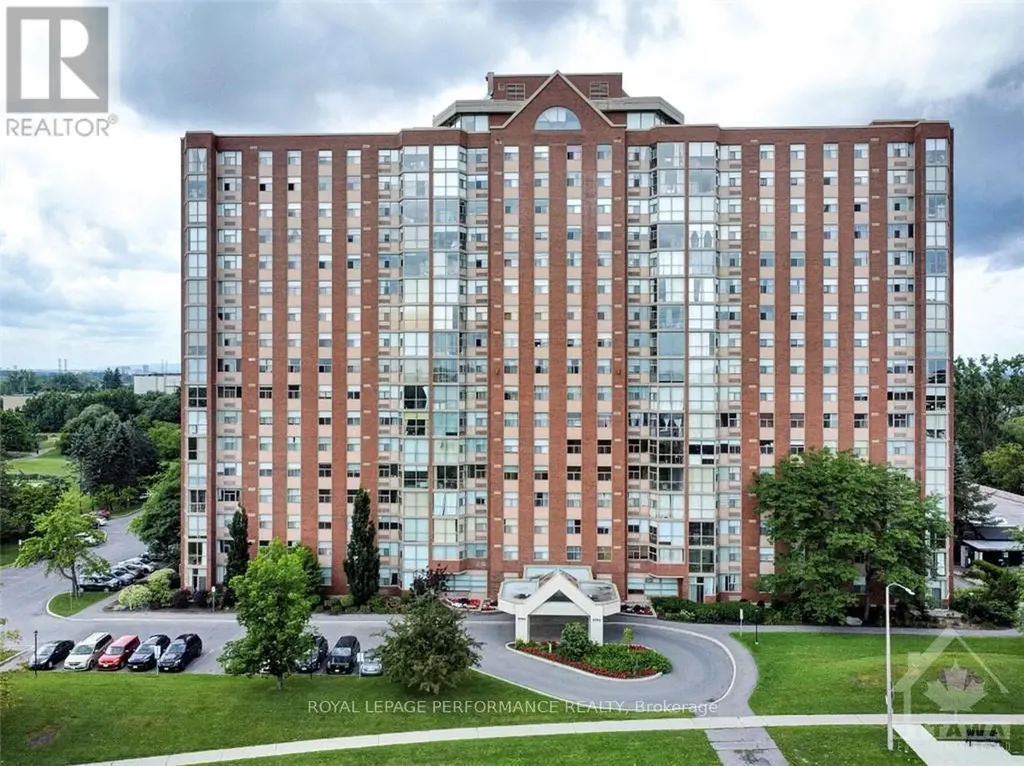 2760 Carousel Crescent Ottawa ON K1T 2N4