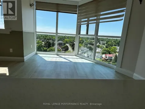 2760 Carousel Crescent Ottawa ON K1T 2N4