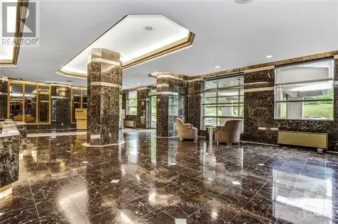 2760 Carousel Crescent Ottawa ON K1T 2N4