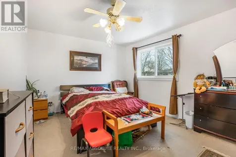 677 Mathieu Way Ottawa ON K4A 2R6