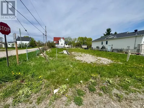24 King Street Smiths Falls ON K7A 3C9