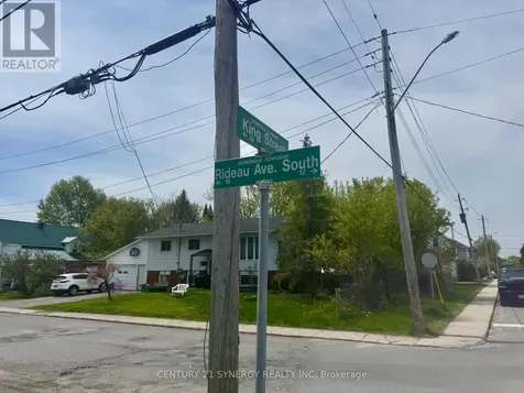 24 King Street Smiths Falls ON K7A 3C9