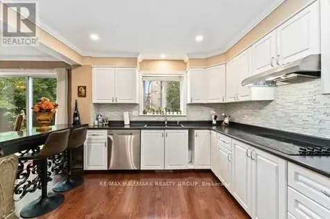160 Sai Crescent Ottawa ON K1G 5P2