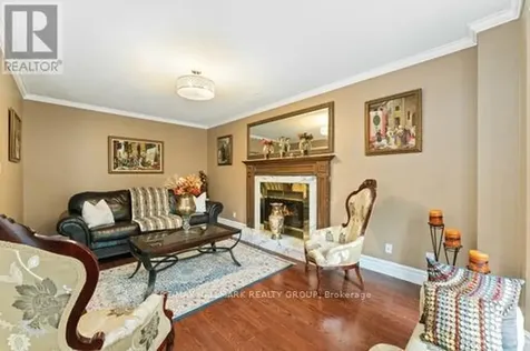 160 Sai Crescent Ottawa ON K1G 5P2