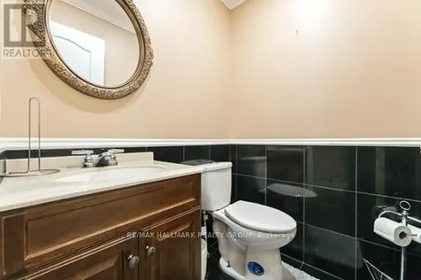 160 Sai Crescent Ottawa ON K1G 5P2