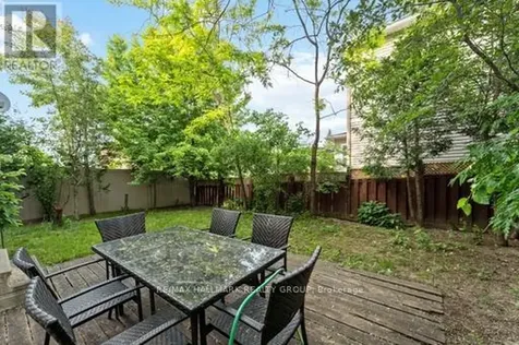160 Sai Crescent Ottawa ON K1G 5P2