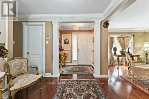 160 Sai Crescent Ottawa ON K1G 5P2