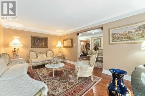 160 Sai Crescent Ottawa ON K1G 5P2