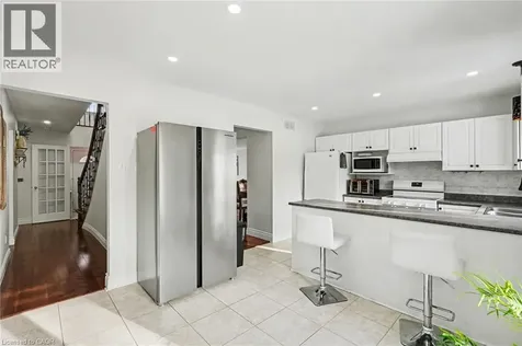 106 Knudson Drive Kanata ON K2K 2L5