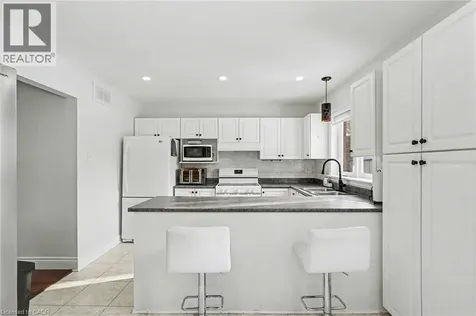 106 Knudson Drive Kanata ON K2K 2L5
