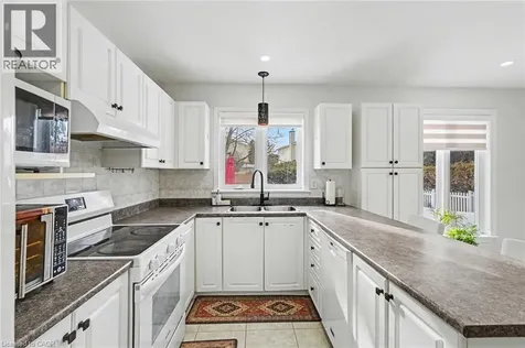 106 Knudson Drive Kanata ON K2K 2L5