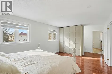 106 Knudson Drive Kanata ON K2K 2L5