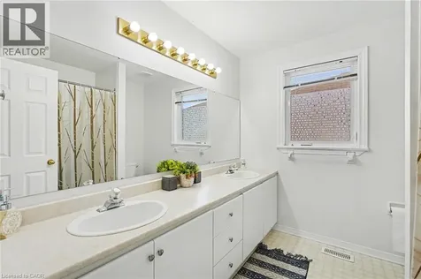 106 Knudson Drive Kanata ON K2K 2L5