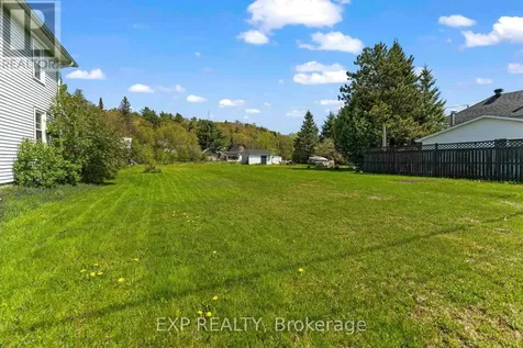 00 Casey Street Madawaska Valley ON K0J 1B0