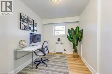 288 Reynolds Street Oakville ON L6J 3L4