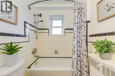 288 Reynolds Street Oakville ON L6J 3L4