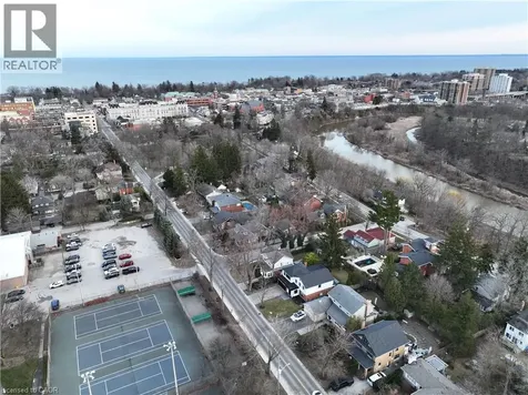 288 Reynolds Street Oakville ON L6J 3L4