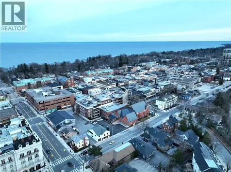 288 Reynolds Street Oakville ON L6J 3L4