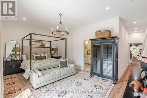 12 Viewmount Drive Ottawa ON K2G 1R5