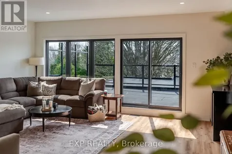 12 Viewmount Drive Ottawa ON K2G 1R5