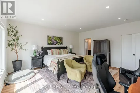 12 Viewmount Drive Ottawa ON K2G 1R5