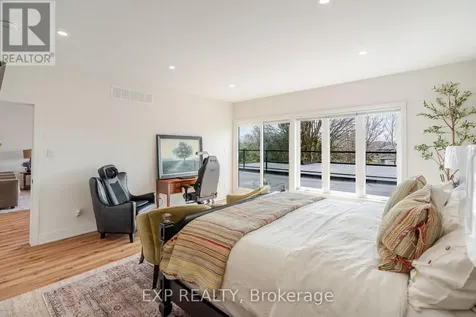 12 Viewmount Drive Ottawa ON K2G 1R5