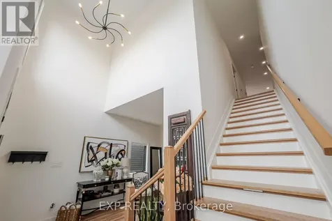 12 Viewmount Drive Ottawa ON K2G 1R5