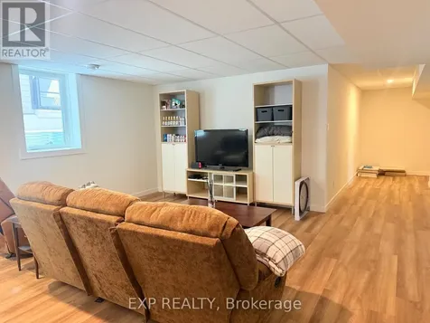 12 Viewmount Drive Ottawa ON K2G 1R5