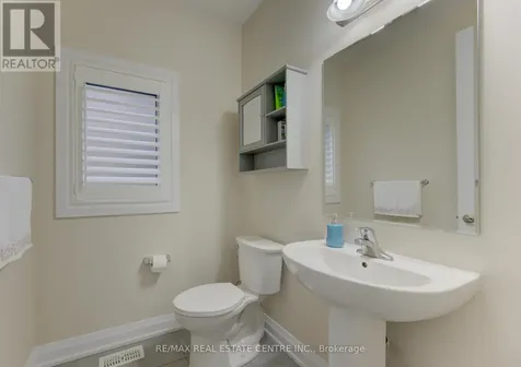 285 Sedgewood Street Kitchener ON N2P 0G6