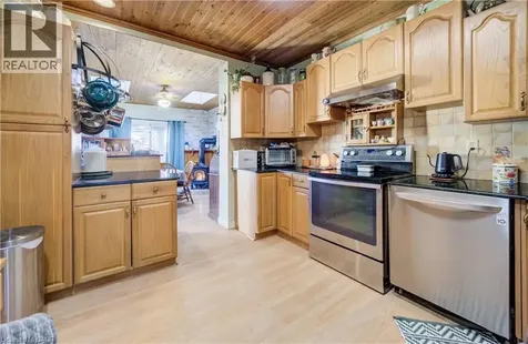 12 Leinster Avenue South Hamilton ON L8M 3A1