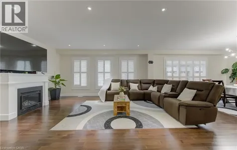 285 Sedgewood Street Kitchener ON N2P 0G6