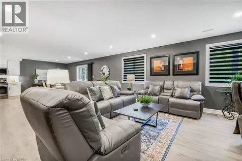 442 James Street Delhi ON N4B 2C1