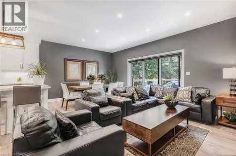 442 James Street Delhi ON N4B 2C1
