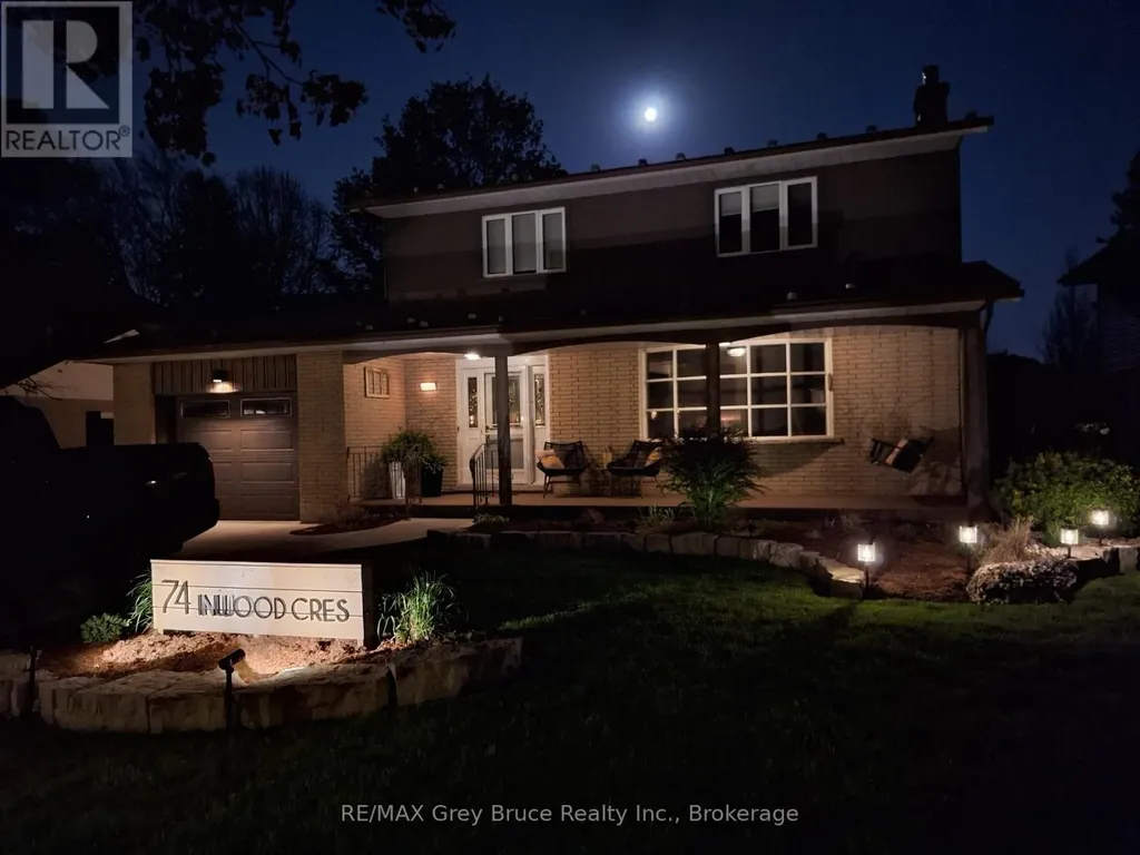 74 Inwood Crescent Kitchener ON N2M 2M1