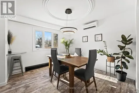 74 Inwood Crescent Kitchener ON N2M 2M1