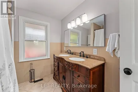 1109 Ravenshoe Road East Gwillimbury ON L9P 1R2