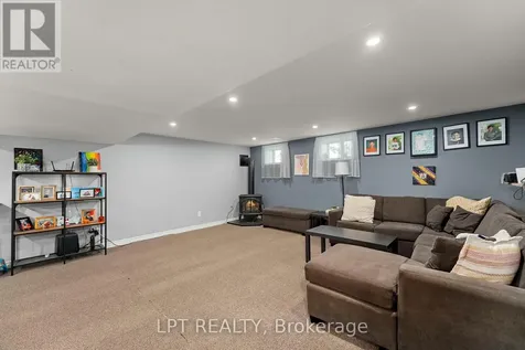 1109 Ravenshoe Road East Gwillimbury ON L9P 1R2