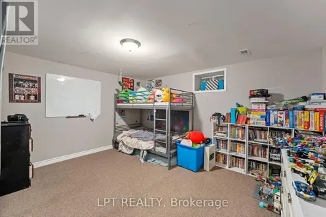 1109 Ravenshoe Road East Gwillimbury ON L9P 1R2