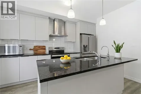 59 Monarch Woods Drive Kitchener ON N2P 0K1